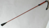 Плетеный короткий красный стек с наконечником в виде длинной кисточки - 70 см. - 1