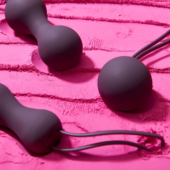 Набор фиолетовых вагинальных шариков Je Joue Ami - 1