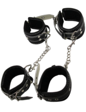 Пикантный БДСМ-набор на мягкой подкладке: наручники, поножи, ошейник с поводком, кляп - 3