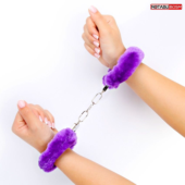Металлические наручники с мягкой фиолетовой опушкой - 2