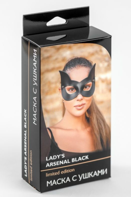Черная кожаная маска с прорезями для глаз и ушками - 1