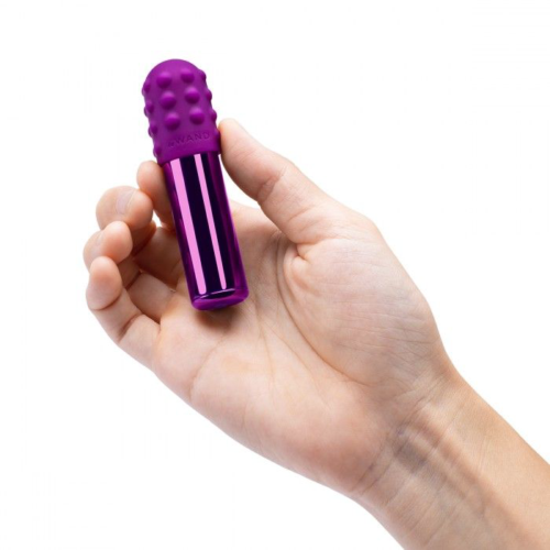 Фиолетовая вибропулька Le Wand Bullet с 2 нежными насадками - 3