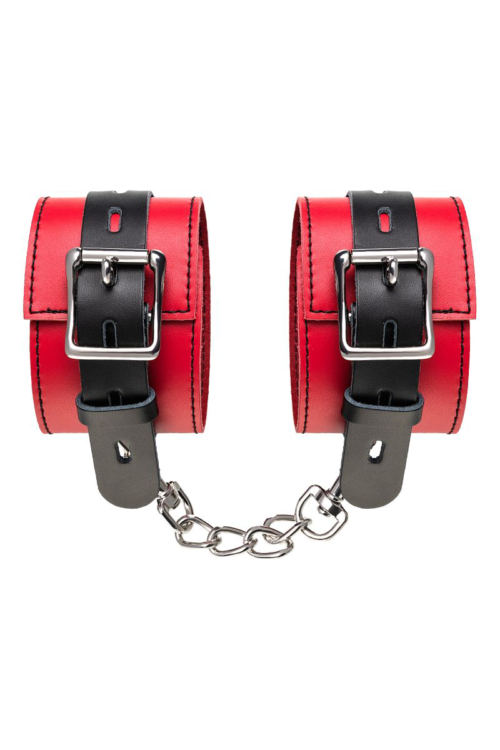 Красно-черные кожаные наручники со сцепкой - 5