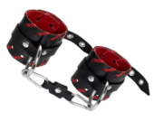 Черные наручники с красной окантовкой - 0