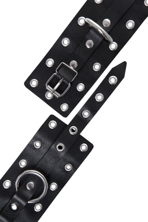 Черные однослойные наручники с люверсами - 6
