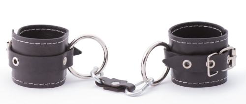 Черные кожаные наручники с контрастной строчкой - 0
