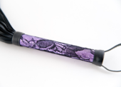 Пурпурный флоггер с кружевной ручкой - 1
