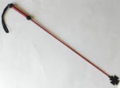 Короткий плетеный стек с наконечником-крестом и красной рукоятью - 70 см. - 0