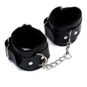Черные наручники с меховой подкладкой - 1