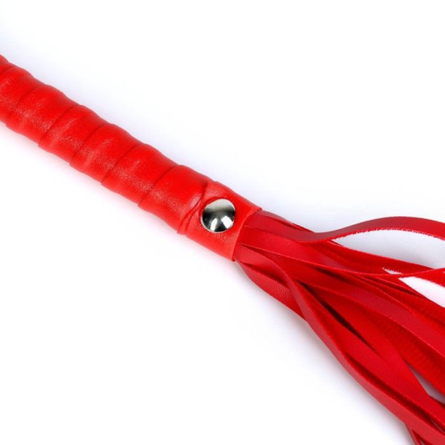 Красная многохвостая плеть с петлей на рукояти - 55 см. - 2
