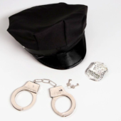 Эротический набор «Секс-полиция»: шапка, наручники, значок - 5