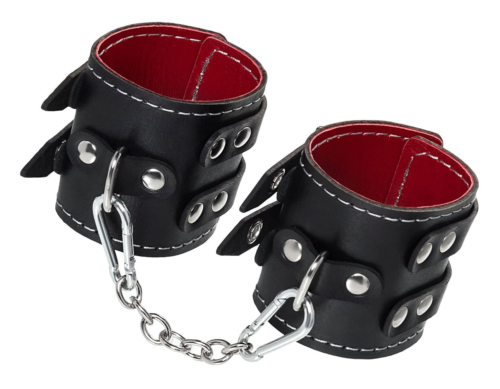 Черные кожаные наручники с двумя ремнями и красной подкладкой - 0