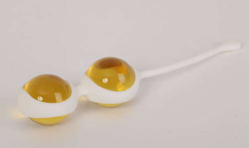 Желтые вагинальные шарики в силиконовой оболочке - 0