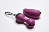 Фиолетовые виброшарики с вибропультом SuperNova - 1