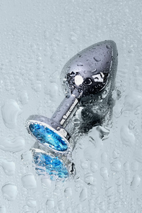 Серебристая конусовидная анальная пробка с голубым кристаллом - 8 см. - 9
