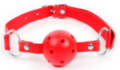 Красный кляп-шарик на регулируемом ремешке с кольцами - 0