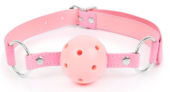 Розовый кляп-шарик на регулируемом ремешке с кольцами - 0