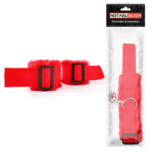 Красные меховые наручники на регулируемых черных пряжках - 1